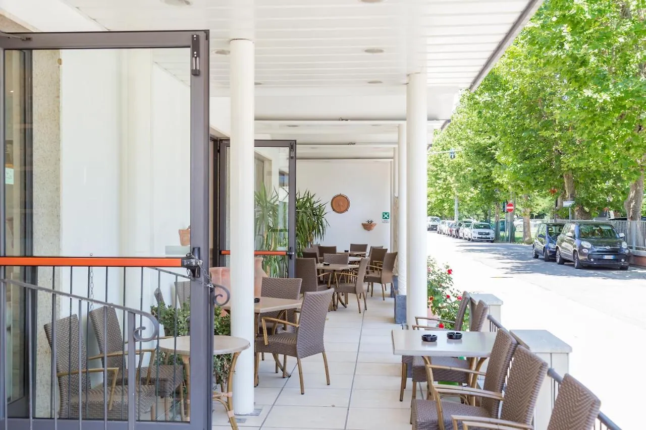 Hotel Maris Stella Riccione 2*,  Italien